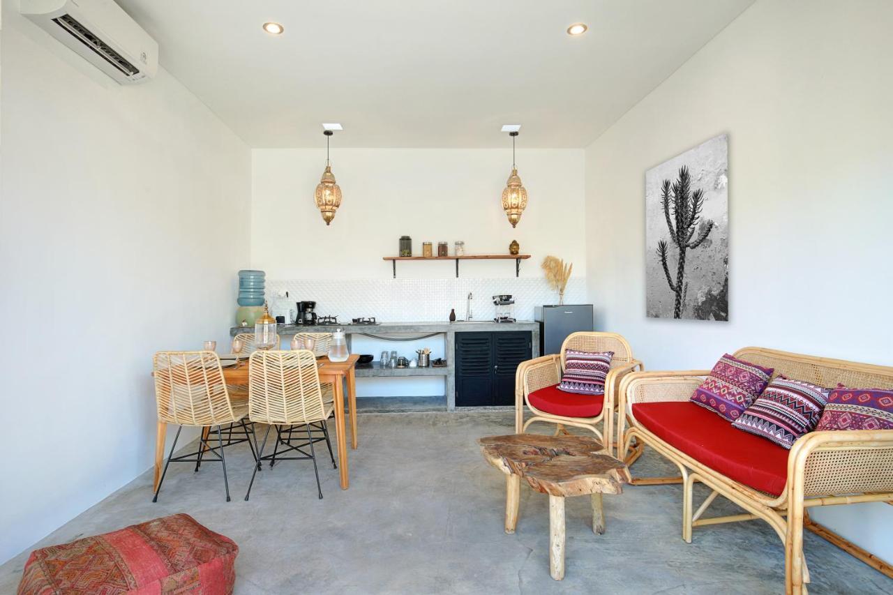 Villa Nina - *